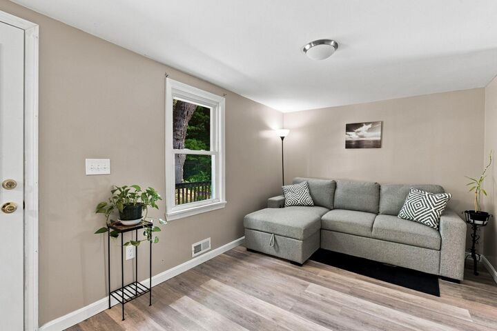 Property Photo: 1000 Greenland Road NH 03801