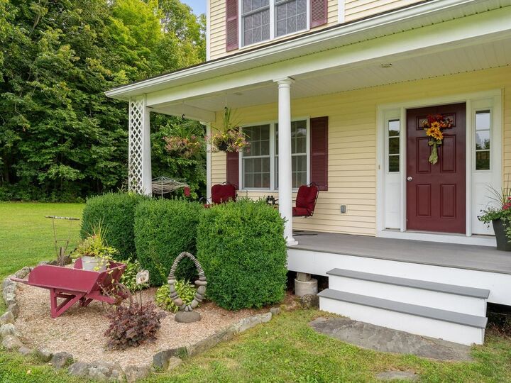 Property Photo:  506 Hickory Place  VT 05461 