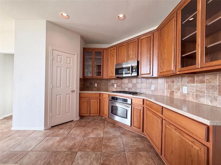 Property Photo: 1756 Hidden Brook Drive TX 75050