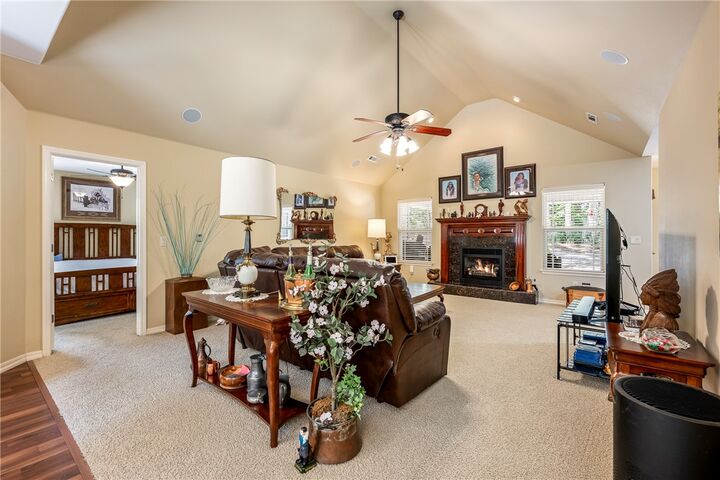 Property Photo:  1 Kincardine Lane  AR 72715 