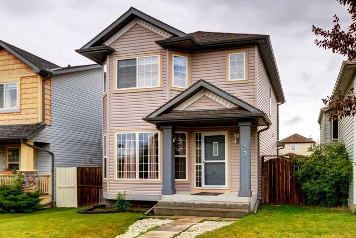 Property Photo:  33 Everstone Avenue SW  AB T2Y 4E6 