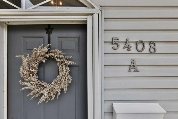 Property Photo: 5408A 52 Street AB T4V 4A6