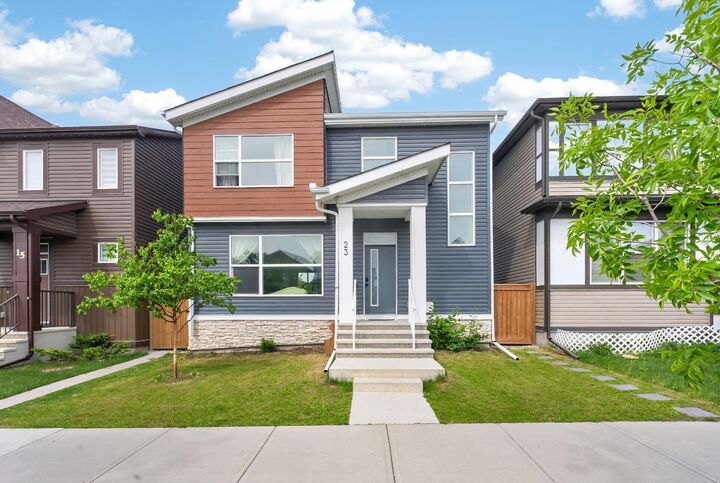 Property Photo: 23 Lucas Boulevard NW AB T3P 1H9