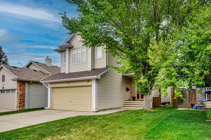 Property Photo: 41 Millview Park SW AB T2Y 3Y3