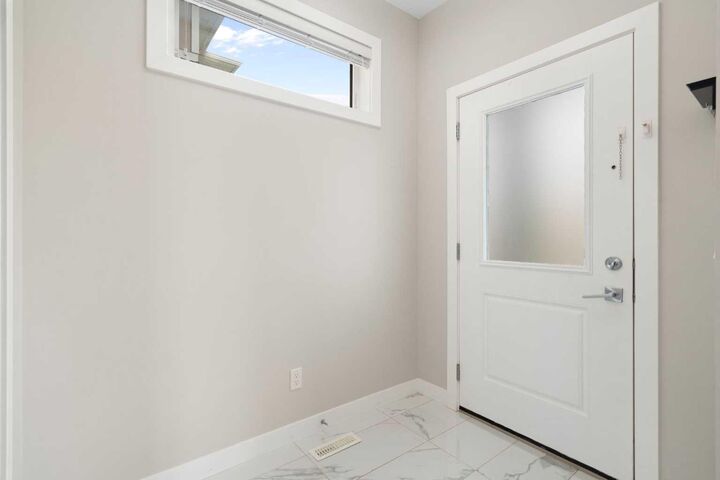 Property Photo:  125 Corner Meadows Gate NE  AB T3N 1J7 