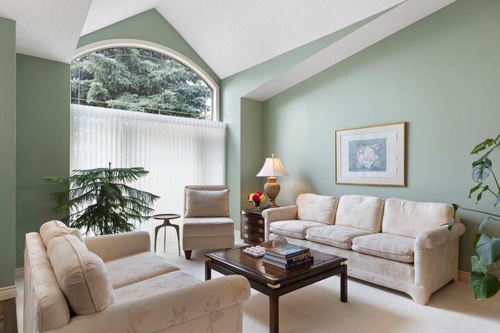 Property Photo: 311 Woodhaven Bay SW AB T2W 5S2
