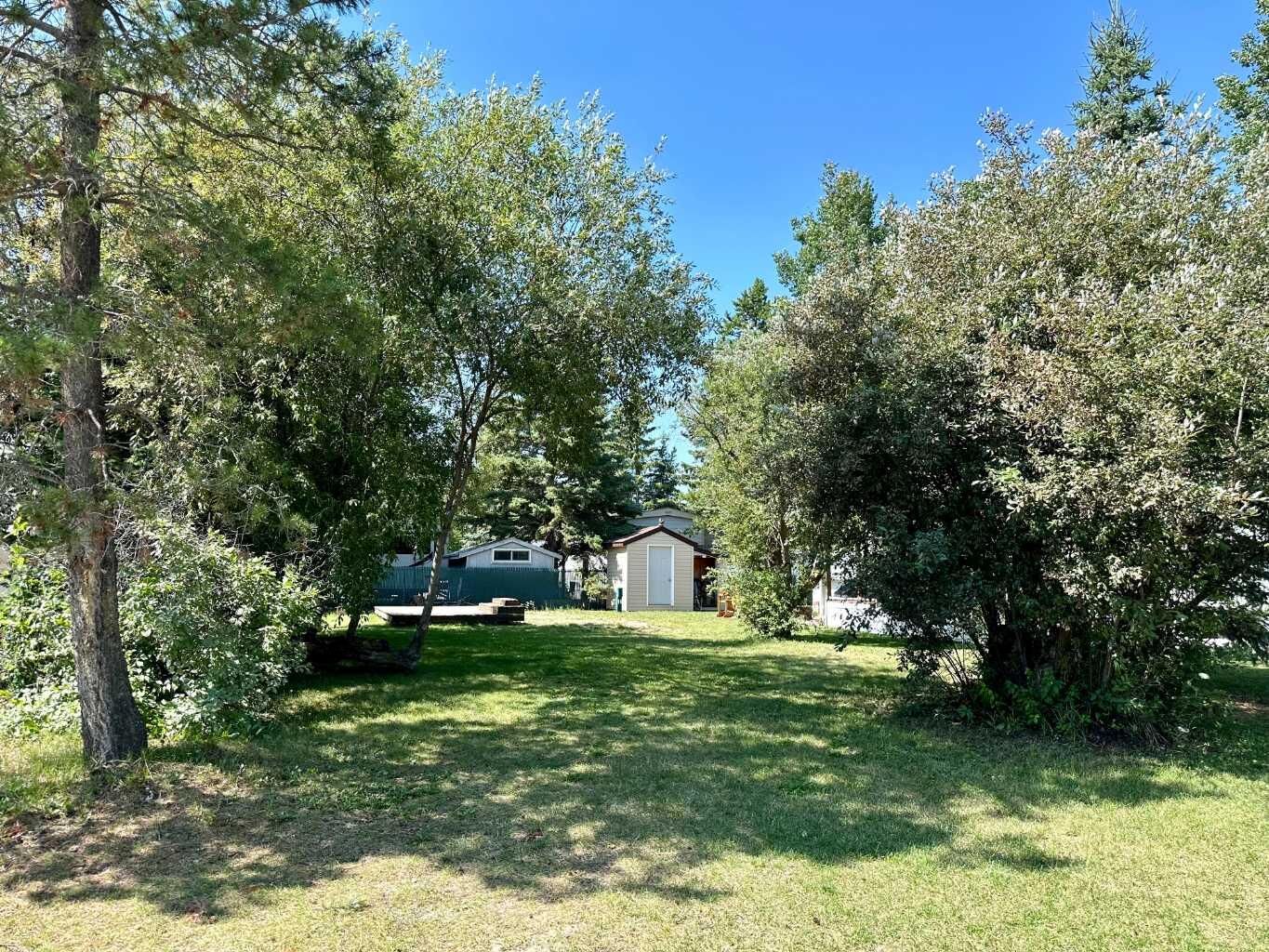Property Photo: 12040 422 Township 14 AB T0C 0C0