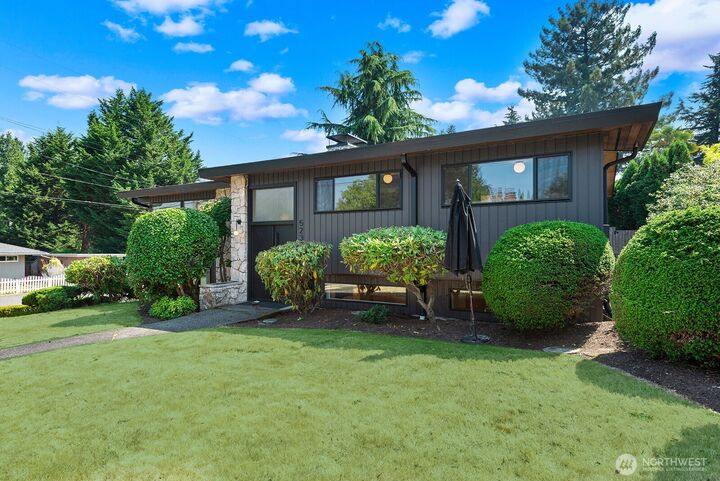 Property Photo:  5231 S Othello Street  WA 98118 
