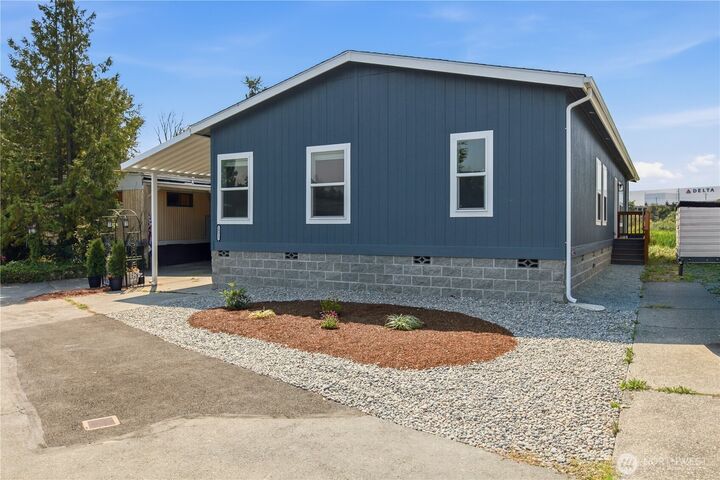 Property Photo: 18317 32nd Avenue S 340 WA 98188