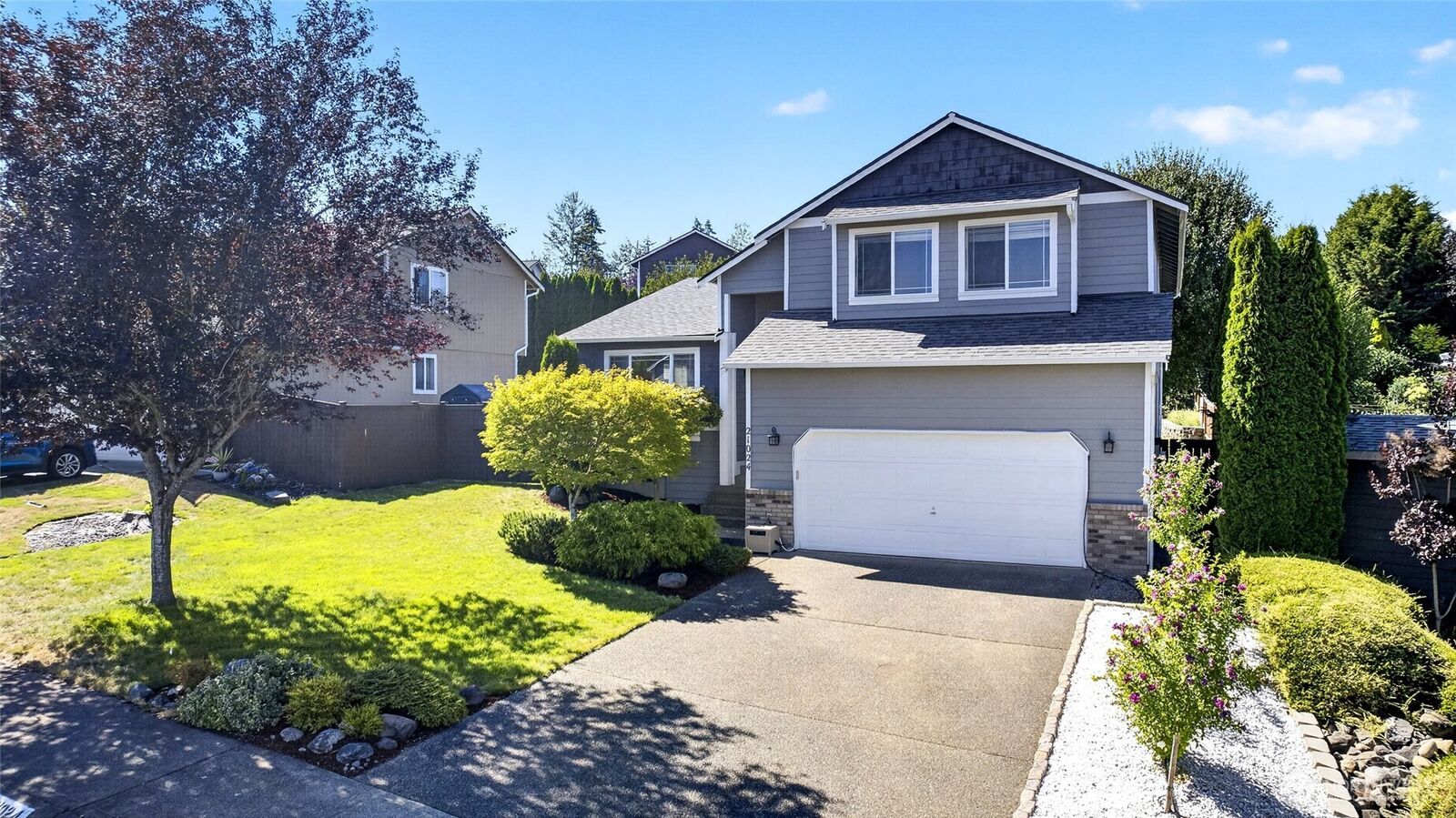 Property Photo:  21024  Springhaven Way E  WA 98391 