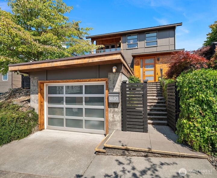 Property Photo: 1620 E Alder Street WA 98122