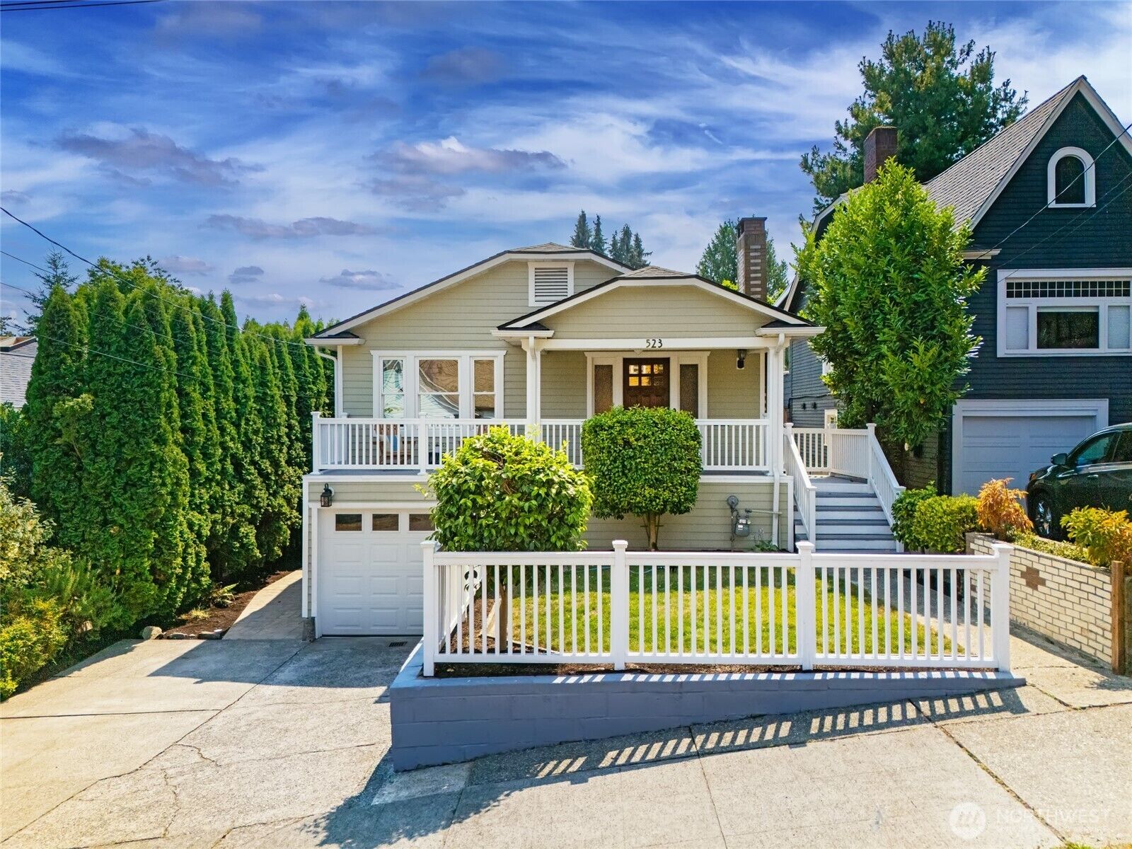 Property Photo: 523 N 70th Street WA 98103
