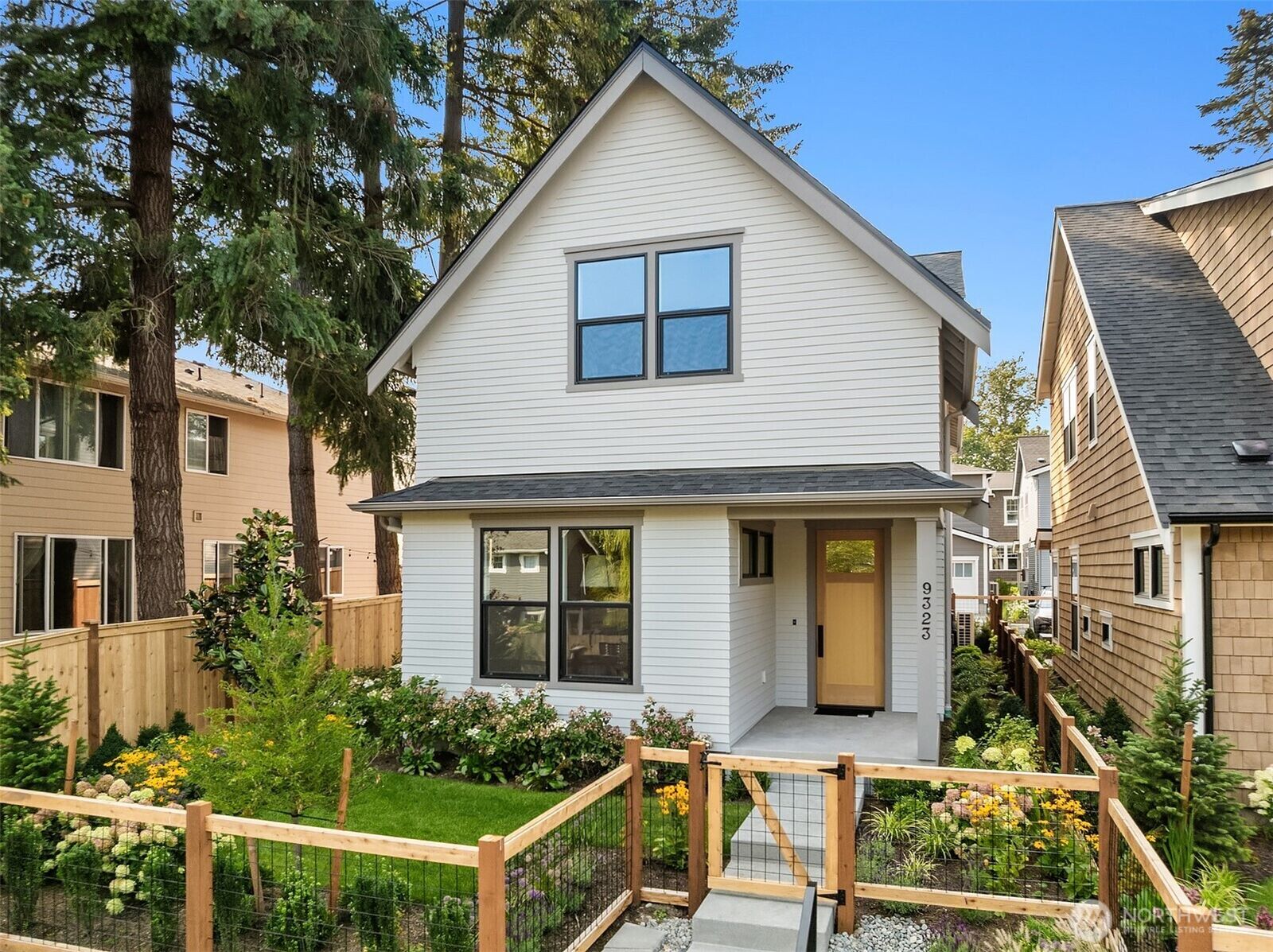 Property Photo: 9323 126th Avenue NE WA 98033