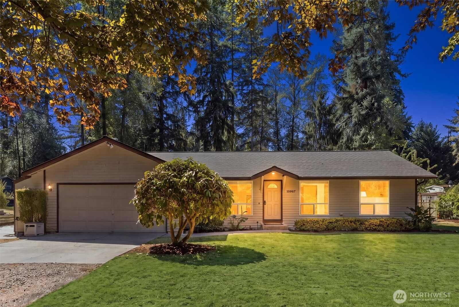 Property Photo: 15967 186th Avenue NE WA 98072