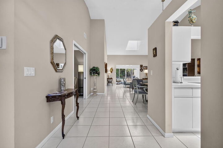 Property Photo:  7223 Summer Tree Drive  FL 33437 