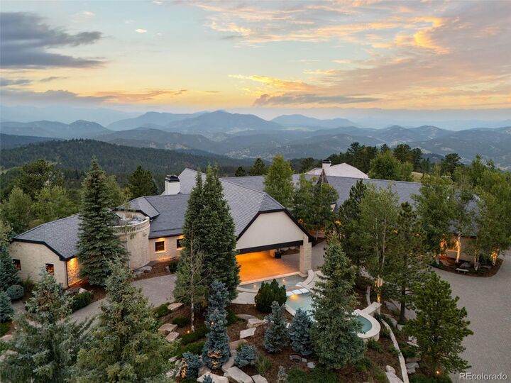 Property Photo:  4095 Lakota Road  CO 80454 