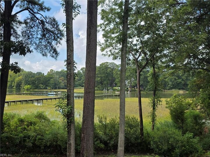 Property Photo:  2121 Soundings Crescent Ct  VA 23435 