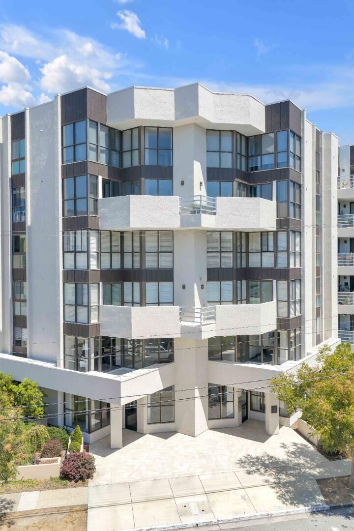 Property Photo: 110 Park Road 605 CA 94010