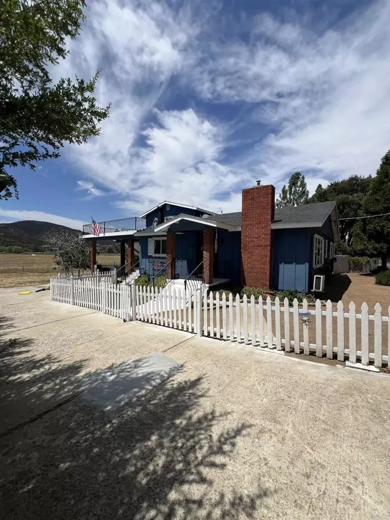 Property Photo: 8218 Valley View Trail CA 91962