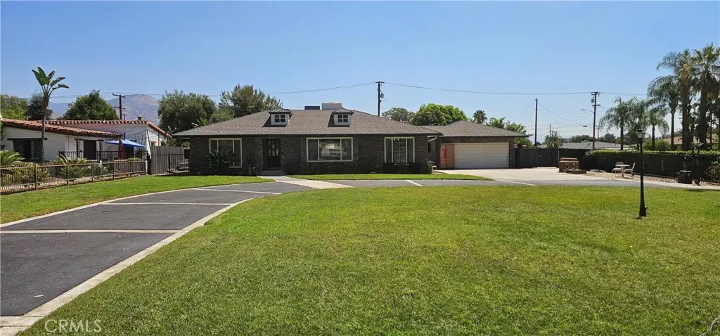 Property Photo: 3037 Valencia CA 92404