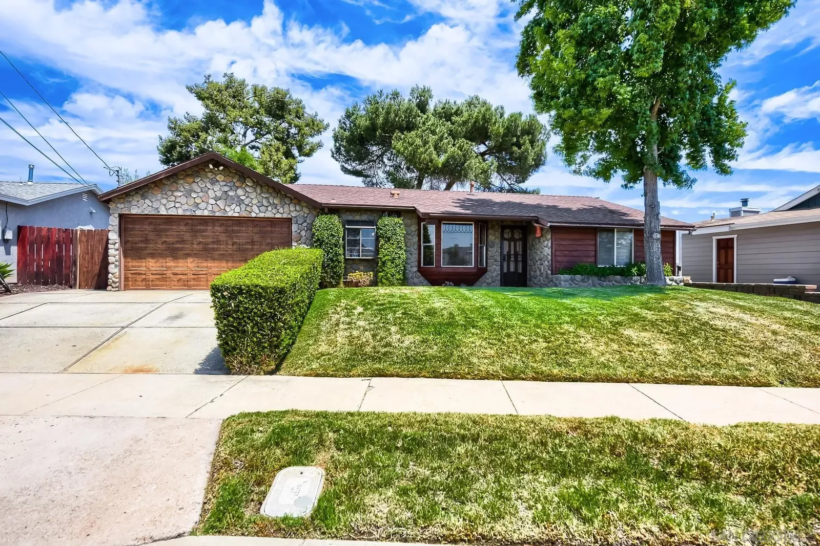 Property Photo:  9427 West Heaney Cir  CA 92071 