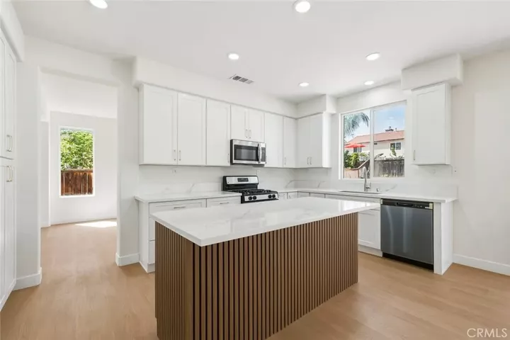 Property Photo:  25868 Boulder Rock Pl  CA 92585 