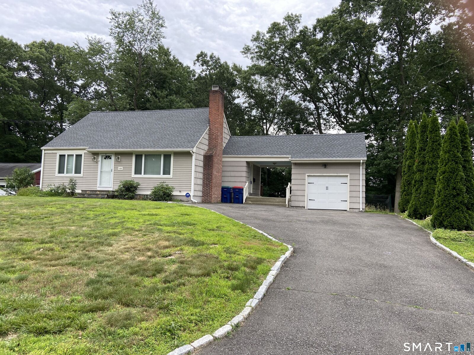 Property Photo:  109 Cottage Street  CT 06611 