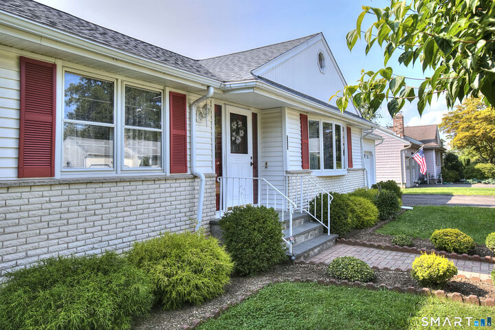 Property Photo: 325 Emerald Place CT 06614