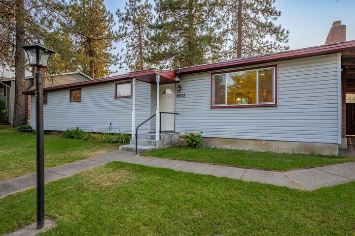 Property Photo: 8223 N Howard St WA 99208