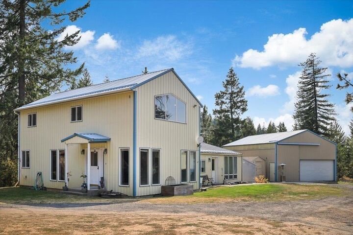 Property Photo: 17312 E Scribner Rd WA 99217