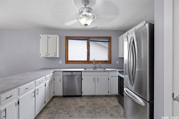 Property Photo:  336 Toronto Street N  SK S4R 2T8 