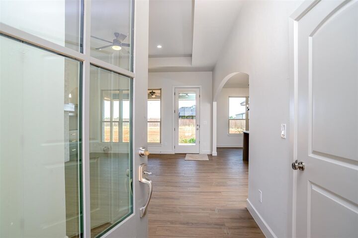 Property Photo:  6011 E Bison Lane  OK 74075 