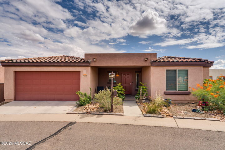 Property Photo:  1151 W Vuelta Potrillo Mesteno  AZ 85629 