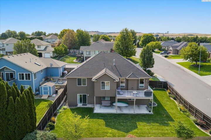 Property Photo:  8824 W 1st Place  WA 99336 