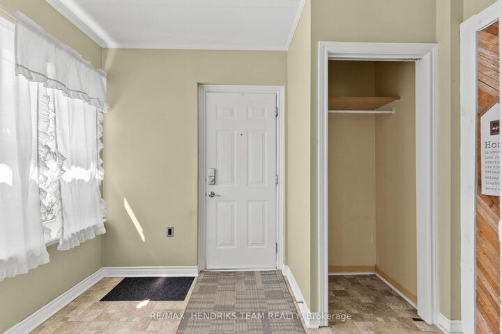 Property Photo:  134 1/2 York Street  ON L2R 6E7 