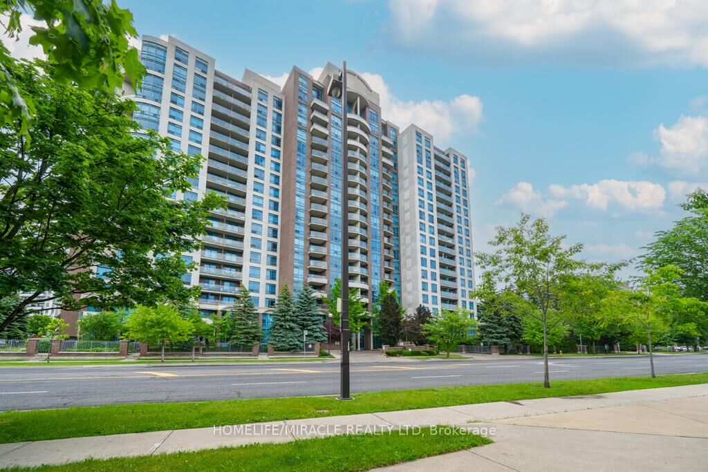 Property Photo:  233 Beecroft Road 318  ON M2N 6Z9 