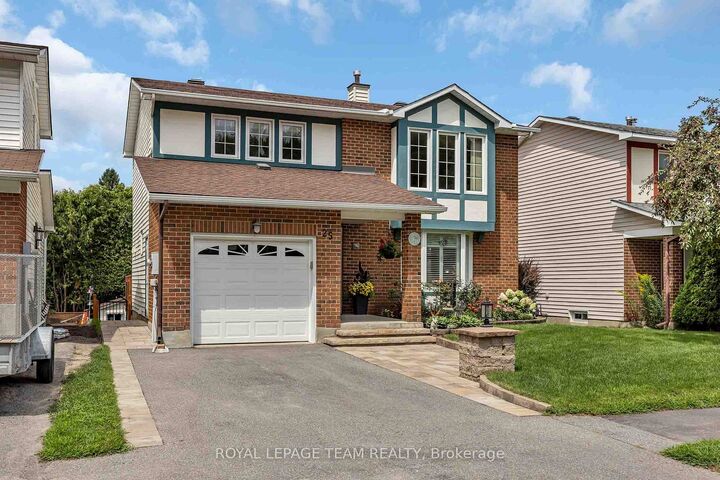 Property Photo: 25 Tamblyn Crescent ON K2L 3A5