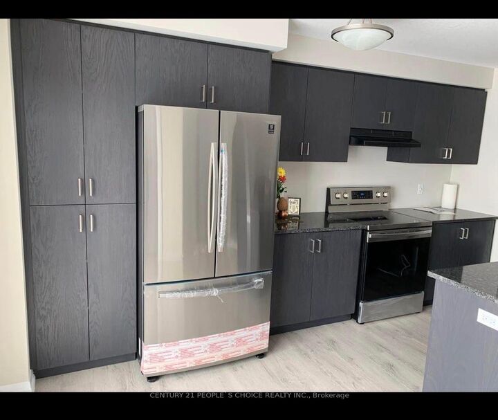 Property Photo:  92 Monarch Woods Drive  ON N2P 0K1 