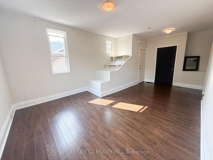 Property Photo: 288 Hunter Street W 2 ON L8P 1S3