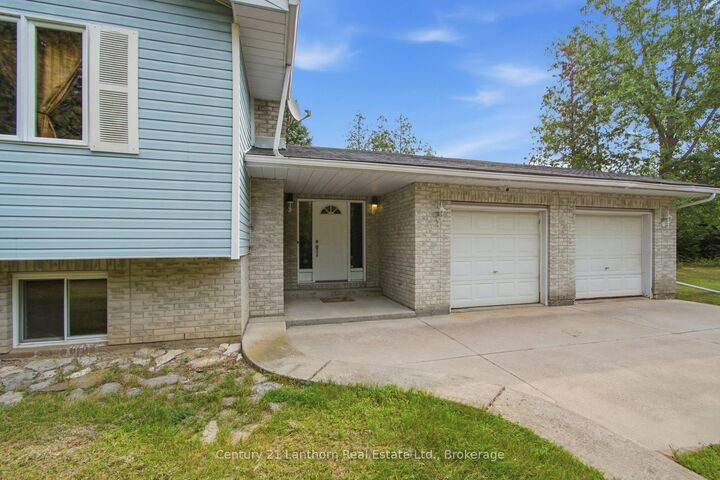 Property Photo: 1467 Slab Street ON K0K 3E0