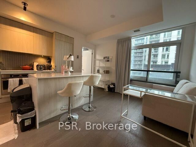 Property Photo: 501 Adelaide Street W 710 ON M5V 0R3
