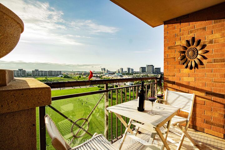 Property Photo: 2379 Central Park Drive 902 ON L6H 0C7