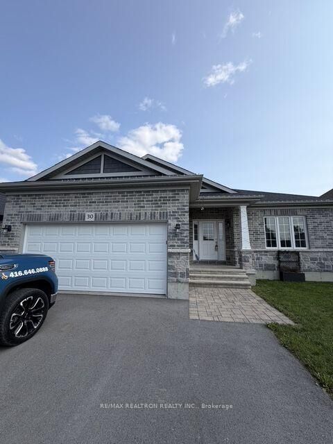 Property Photo: 30 Gardiner Street ON K8N 4Z5