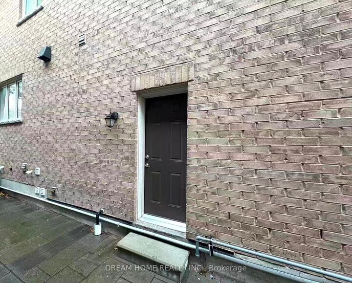 Property Photo: 19 Erintol Way Bsmt ON L3S 0E6