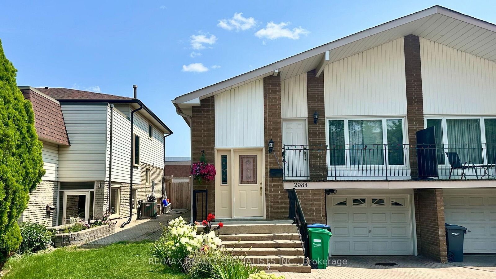 Property Photo:  2984 Windjammer Road  ON L5L 1S7 