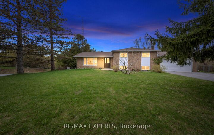 12 Simon Drive — photo 1