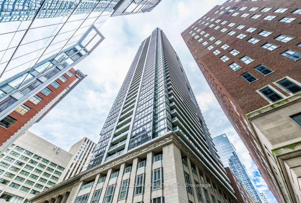 Property Photo:  70 Temperance Street 5317  ON M5H 0B1 