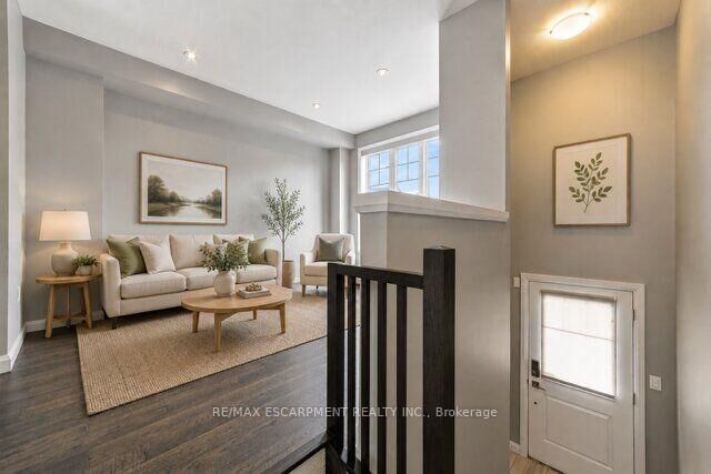Property Photo:  1169 Garner Road E 86  ON L8K 3K9 