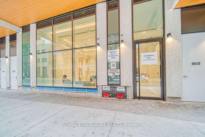 Property Photo:  238 Simcoe Street 2003  ON M5T 3B9 