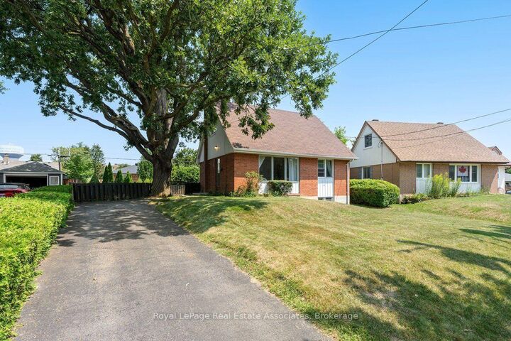 Property Photo:  64 McIntyre Crescent  ON L7G 1N3 